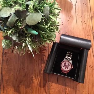 Yankees collector’s Watch